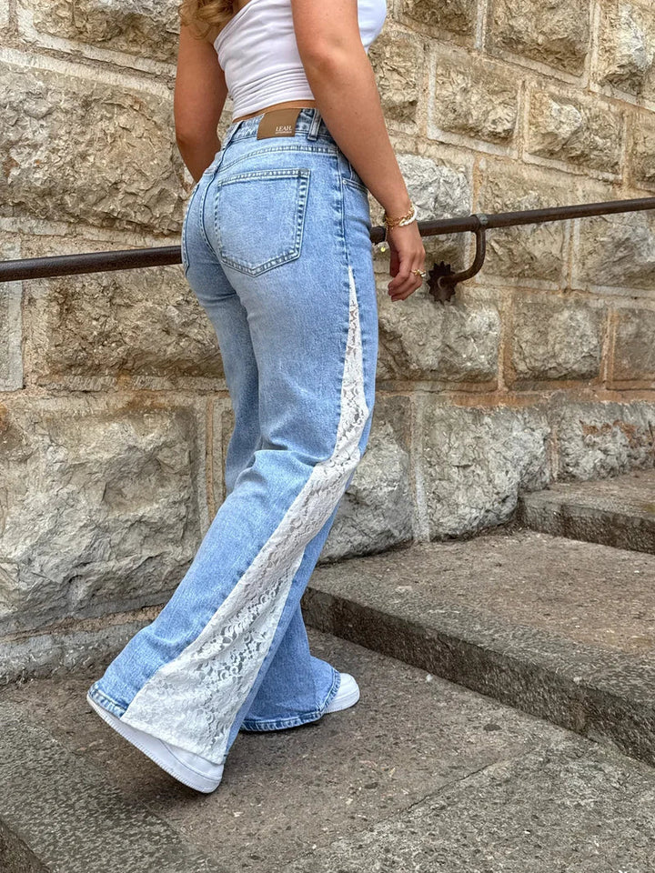 Lace Line Flare Jeans