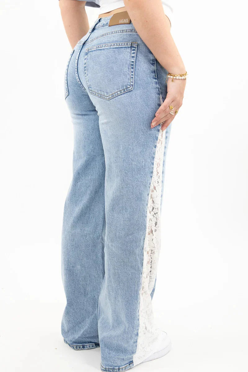 Lace Line Flare Jeans